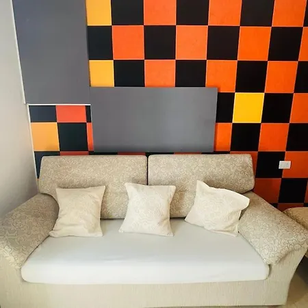Vicino Aeroporto - Orange Marina Lägenhet *